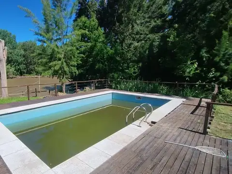 Casa 4 ambientes con 2 baños