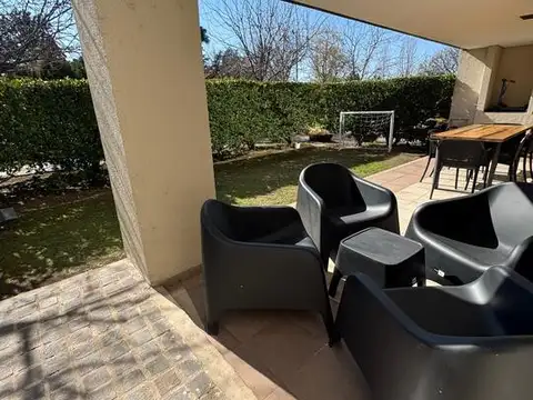 Departamento 4 ambientes con 2 baños