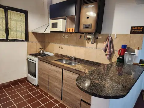 Casa en venta - 4 Dormitorios 2 Baños - Tanti
