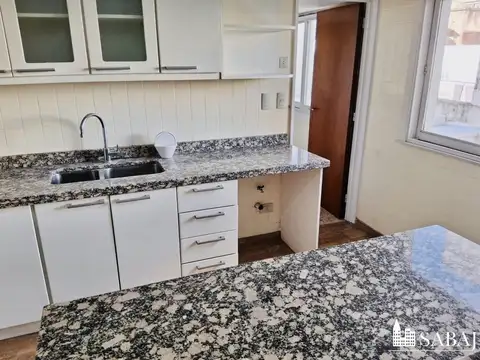 Departamento 5 ambientes con 3 baños