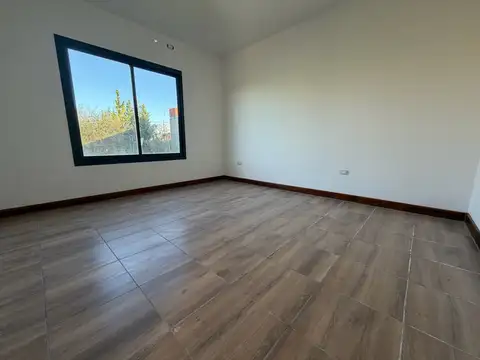 Casa 2 ambientes con 1 baño