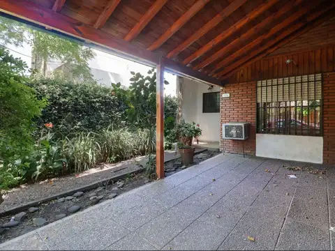 Casa en Venta en Castelar, USD 95.000