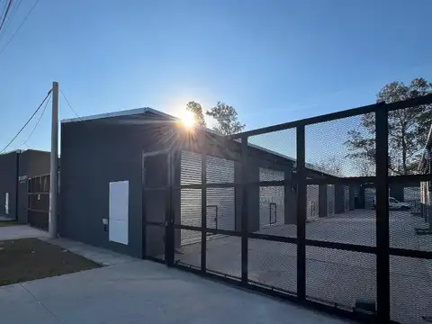 DEPOSITO/GALPON EN ALQUILER ZONA FISHERTON-MERCADO CENTRAL