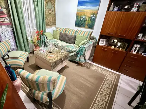 Casa 4 ambientes con 1 baño