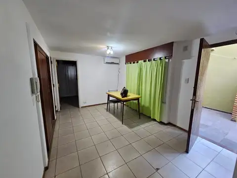 Aristóbulo Del Valle 100