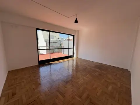 BELGRANO "R" - Balcón terraza  Reciclado! A dos cuadras de Plaza Castelli