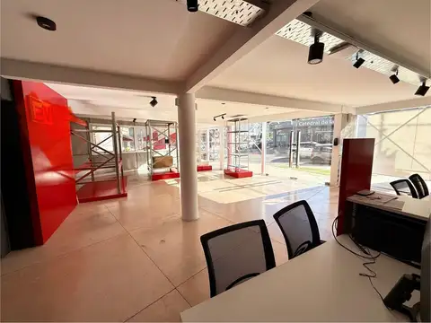 Local en Alquiler en La Lucila, USD 3.500