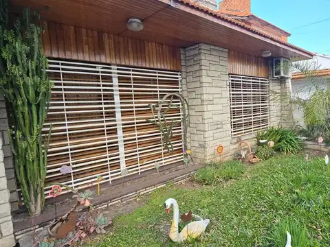 Casa en Venta en Bernal Oeste, USD 179.900