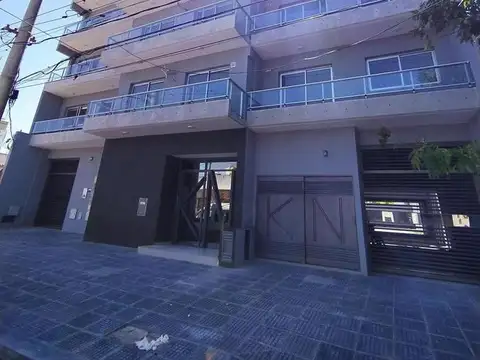 TOMA PROPIEDAD - DEPTO 3 ambientes con cochera -