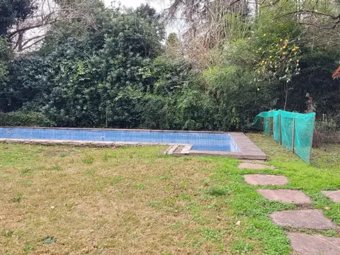 Casa 5 ambientes con 2 baños