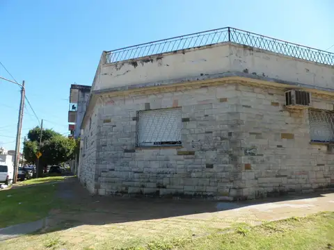 Depto Tipo Casa en Venta con 1 cocheras