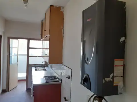 4 AMB. C/COCHERA LIQUIDO POR VIAJE AVDA GRAL PAZ 17075