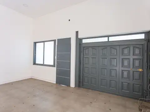 Casa en Venta en Liniers, USD 240.000