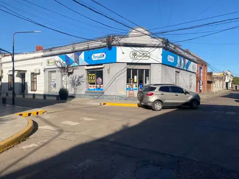 SAN MARTIN Y URQUIZA 100