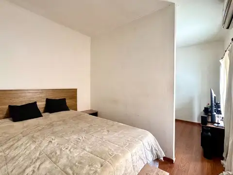 Departamento luminoso divisible en excelente zona