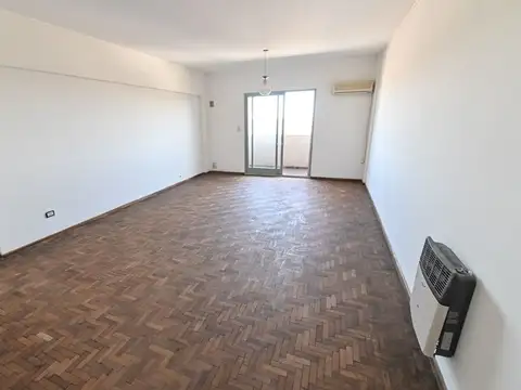 DEPARTAMENTO EN VENTA DE 3 DORMITORIOS C/COCHERA