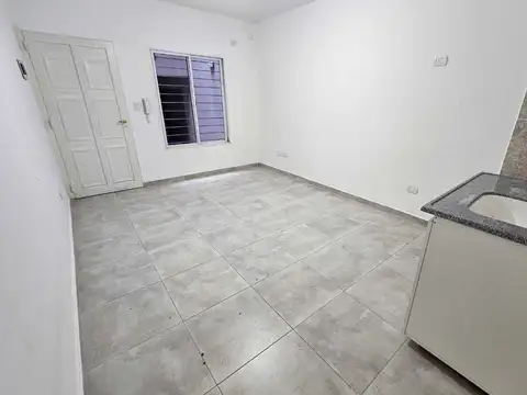 Depto 2 amb Venta Lomas del Mirador Patio Pta Baja