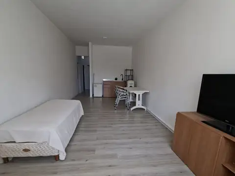 Casa - Alquiler - Uruguay, Canelones