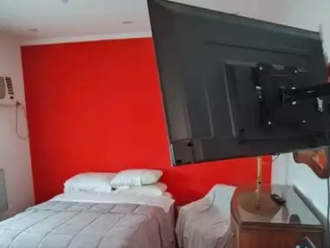 Valentin Gomez  1072