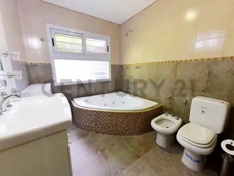 Departamento en Alquiler en El Talar, $ 2.600.000