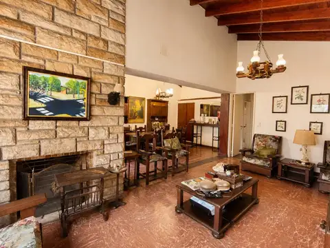 Casa en Venta con 1 cochera