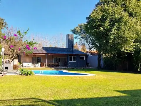 Venta Casa 4 ambientes Benavidez Tigre con pileta