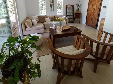 Casa 4 ambientes con 3 baños