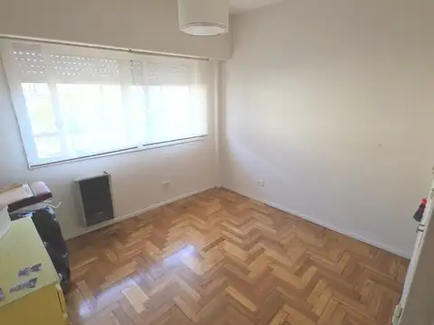 VENTA 3 AMBIENTES CON BALCON EN RECOLETA