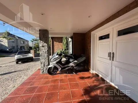 Casa en Venta en Quilmes, USD 595.000
