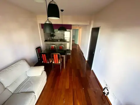 Galvan e/ Tomás A. Le Bretón y Nahuel Huapi