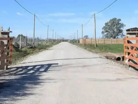 Terreno en Venta en Los Hornos, USD 20.000