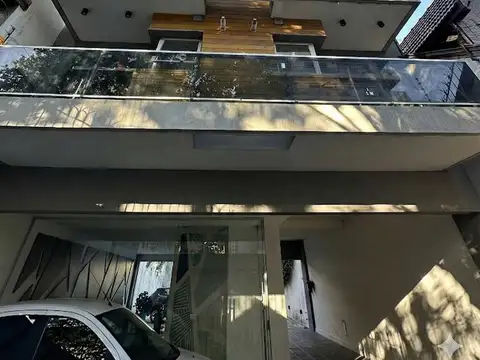 San Martin al 982  entre Ortiz de Ocampo y Matienzo