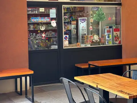 Venta de Local en Centro Comercial Pueblo Caamaño, Pilar