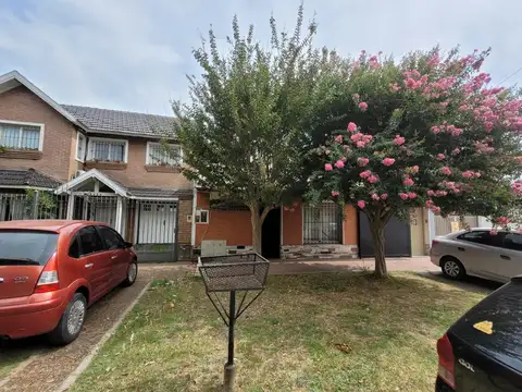 P.H. Tipo Casa 3 ambientes