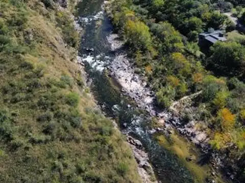 Venta lote en La Serranita, 4336 m2, frente al río, ideal complejo de cabañas