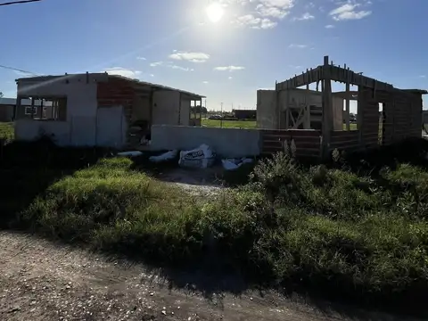 Terreno en Venta 20  mts Fondo