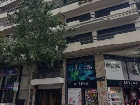 VENTA -SEMIPISO- 2 DORMITORIOS + COCHERA + BAULERA