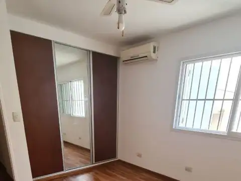Depto Tipo Casa en Alquiler de 2 ambientes