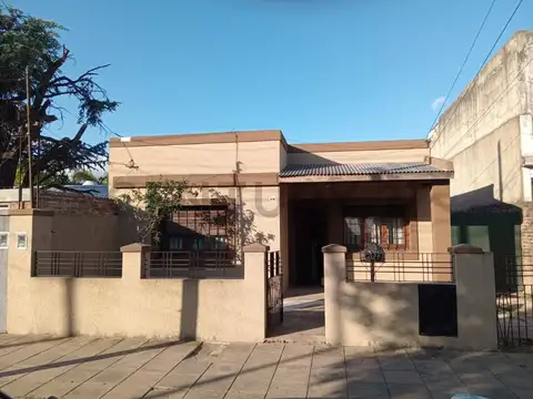 Venta casa en Parque San Martin, Merlo Pcia de Bs As