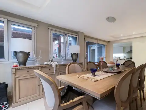 Casa 4 ambientes con 3 baños