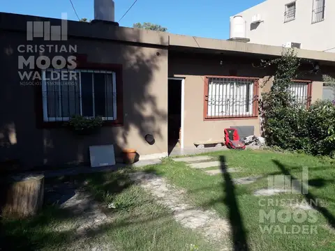 Corrientes e/Moreno y Paso