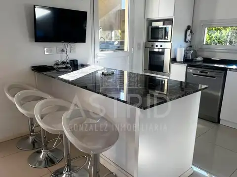 Casa en Venta en Pilar Del Este, USD 248.000