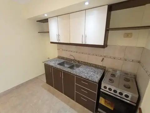 Depto Tipo Casa en Venta en Caseros, USD 100.000