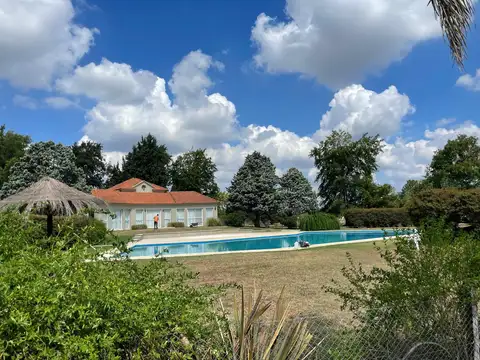 Casa en Venta en Los Alcanfores, USD 230.000