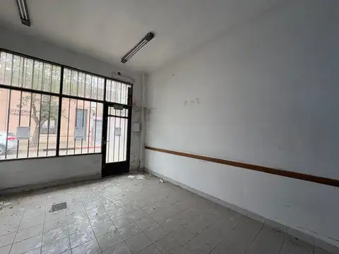 Local en Venta en Zarate, USD 195.000