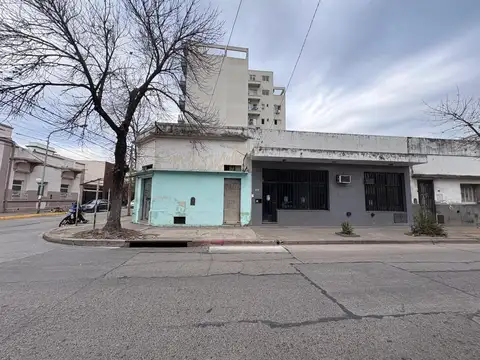 Local en Venta en Zarate, USD 195.000