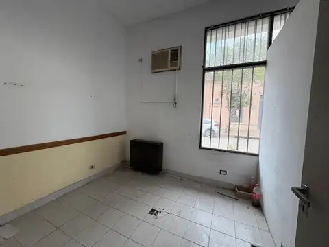 LOCAL EN VENTA ZARATE