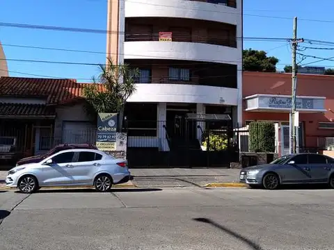 Departamento 4 ambientes en alquiler en Quilmes