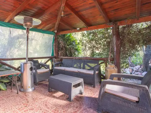 Casa en Venta con 2 cocheras