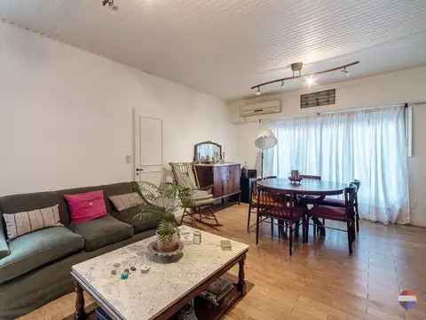 VENTA CASA 6 AMBIENTES COCHERA PATIO COLEGIALES